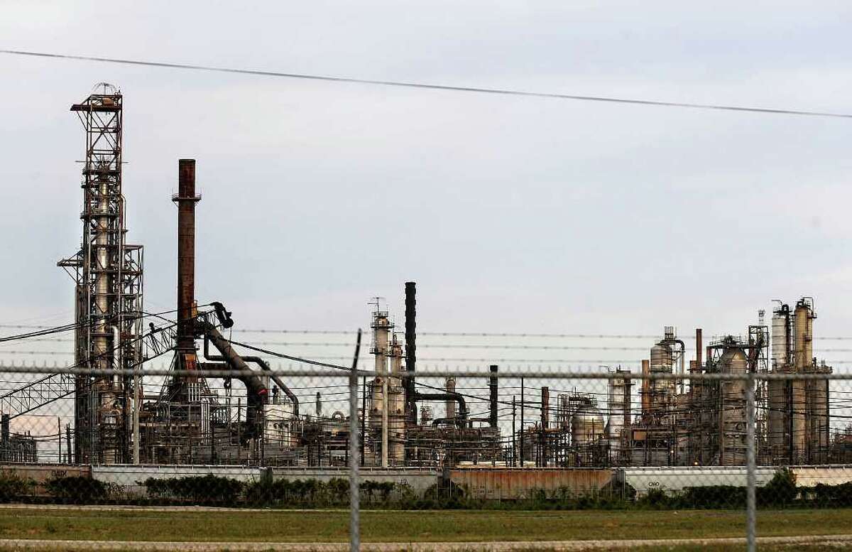 Union members at ExxonMobil's Beaumont refinery have rattified a new 3-year contract with the oil company. As part of the contract, employees will get a pay increase and more safety measures. Enterprise file photo