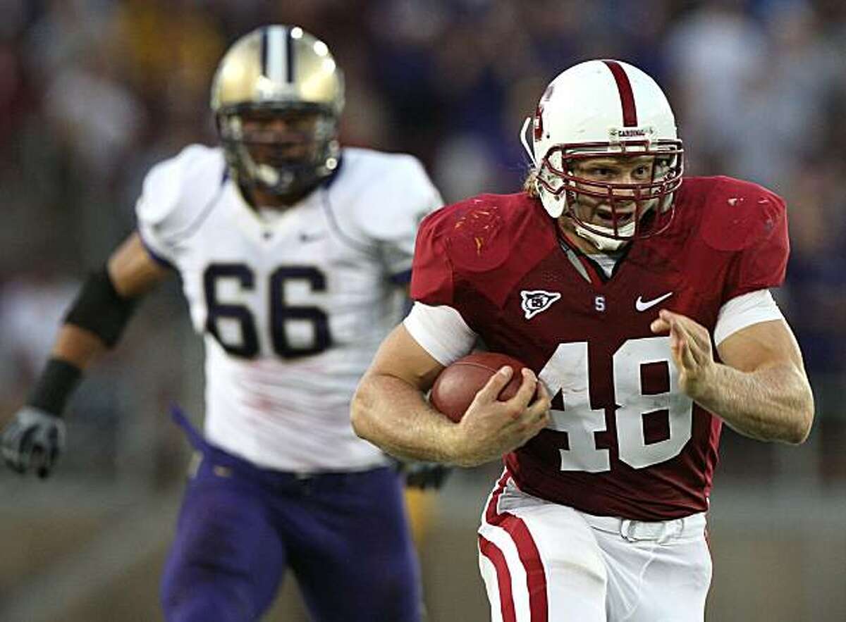 PALO ALTO, CA - SEPTEMBER 26: Owen Marecic #48 of the Stanford Cardinal runs against the Washington Huskies at Stanford Stadium on September 26, 2009 in Palo Alto, California. (Photo by Jed Jacobsohn/Getty Images)