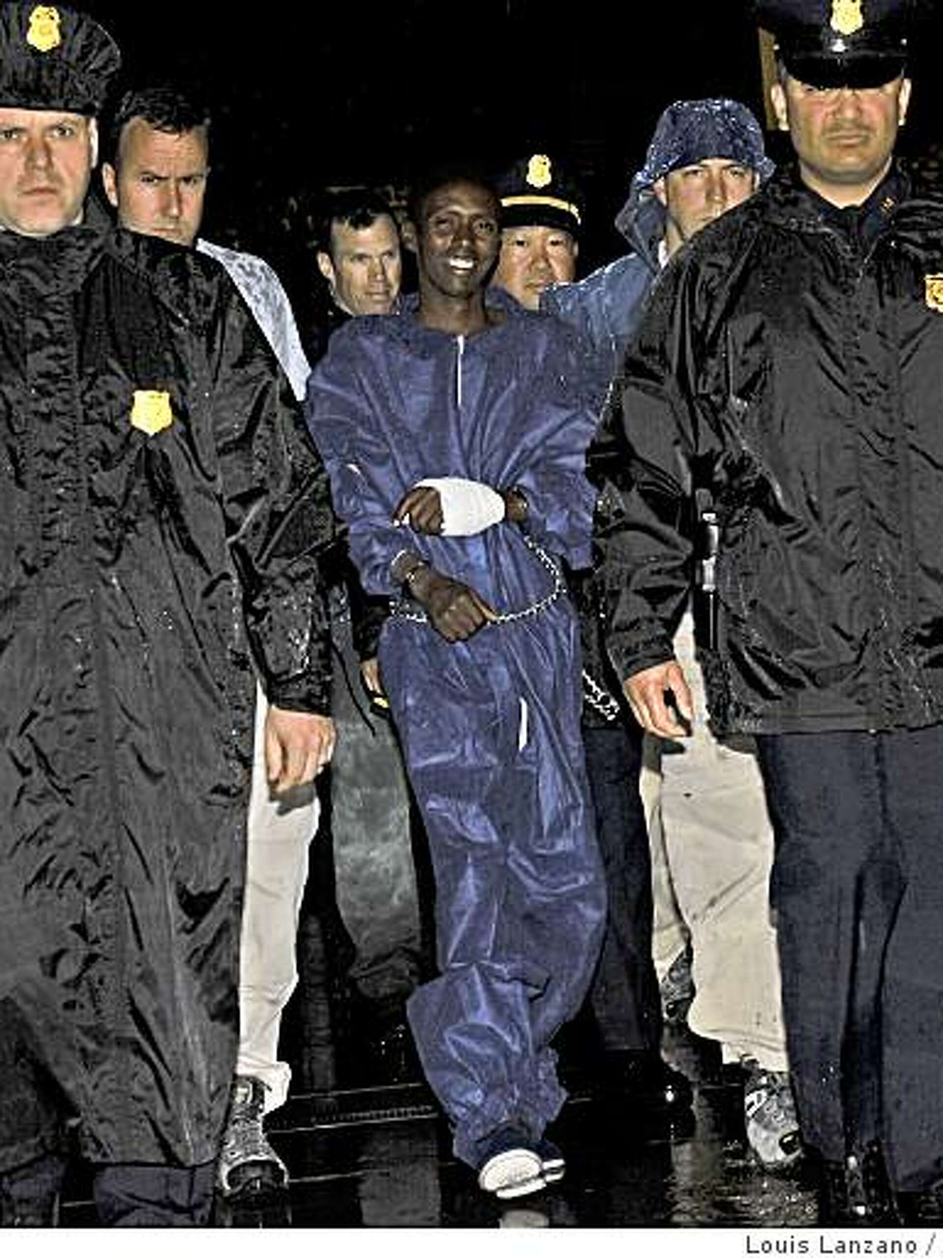 Parents say accused Somali pirate was tricked, image size:1920x2560