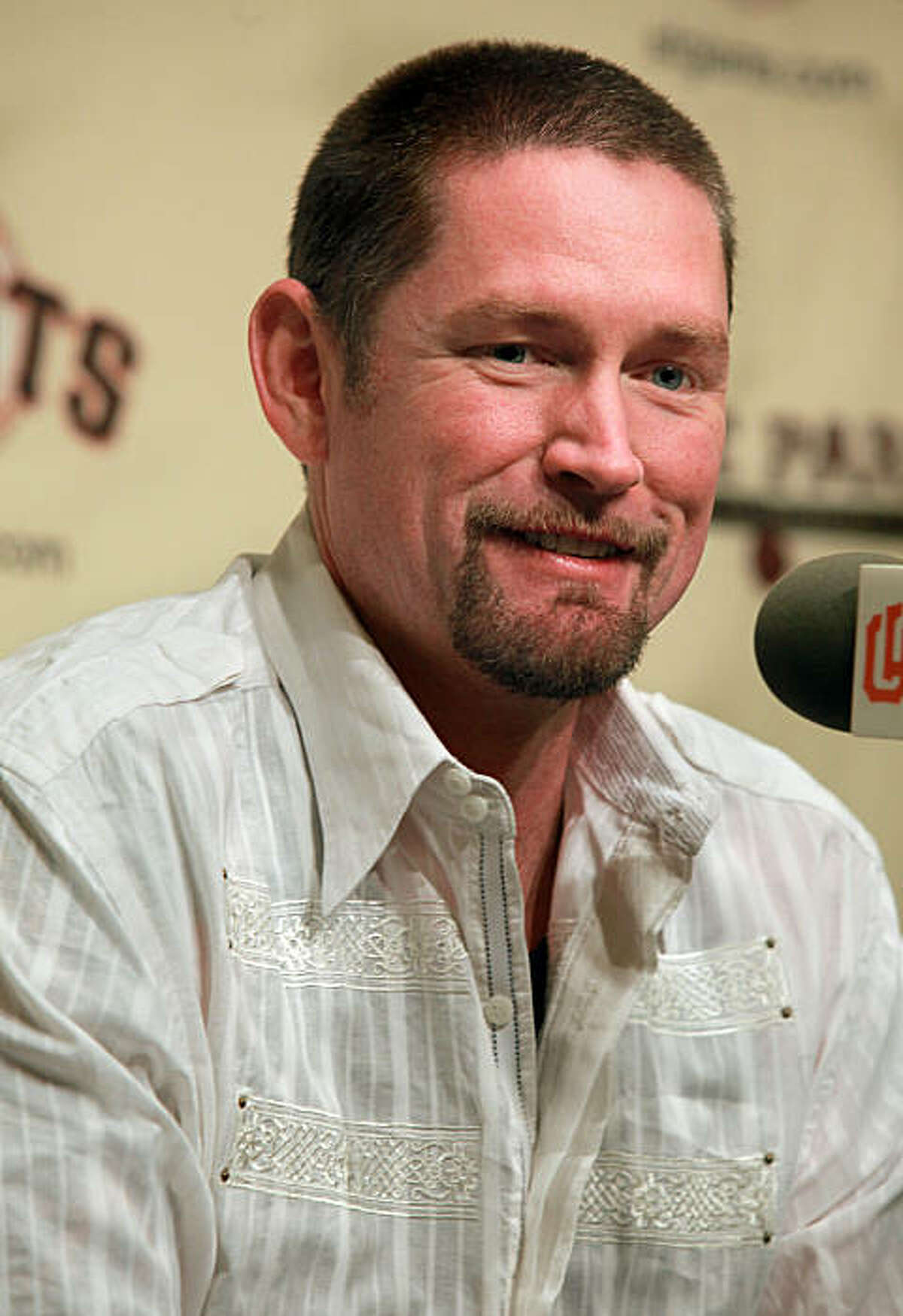 Aubrey Huff talks about signing his new contract with the San Francisco Giants at a press conference at AT&T Park in San Francisco, Calif., on Monday, November 23, 2010.