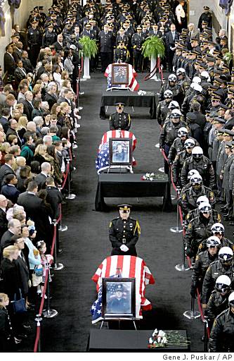 Cops gather to honor slain Pittsburgh officers