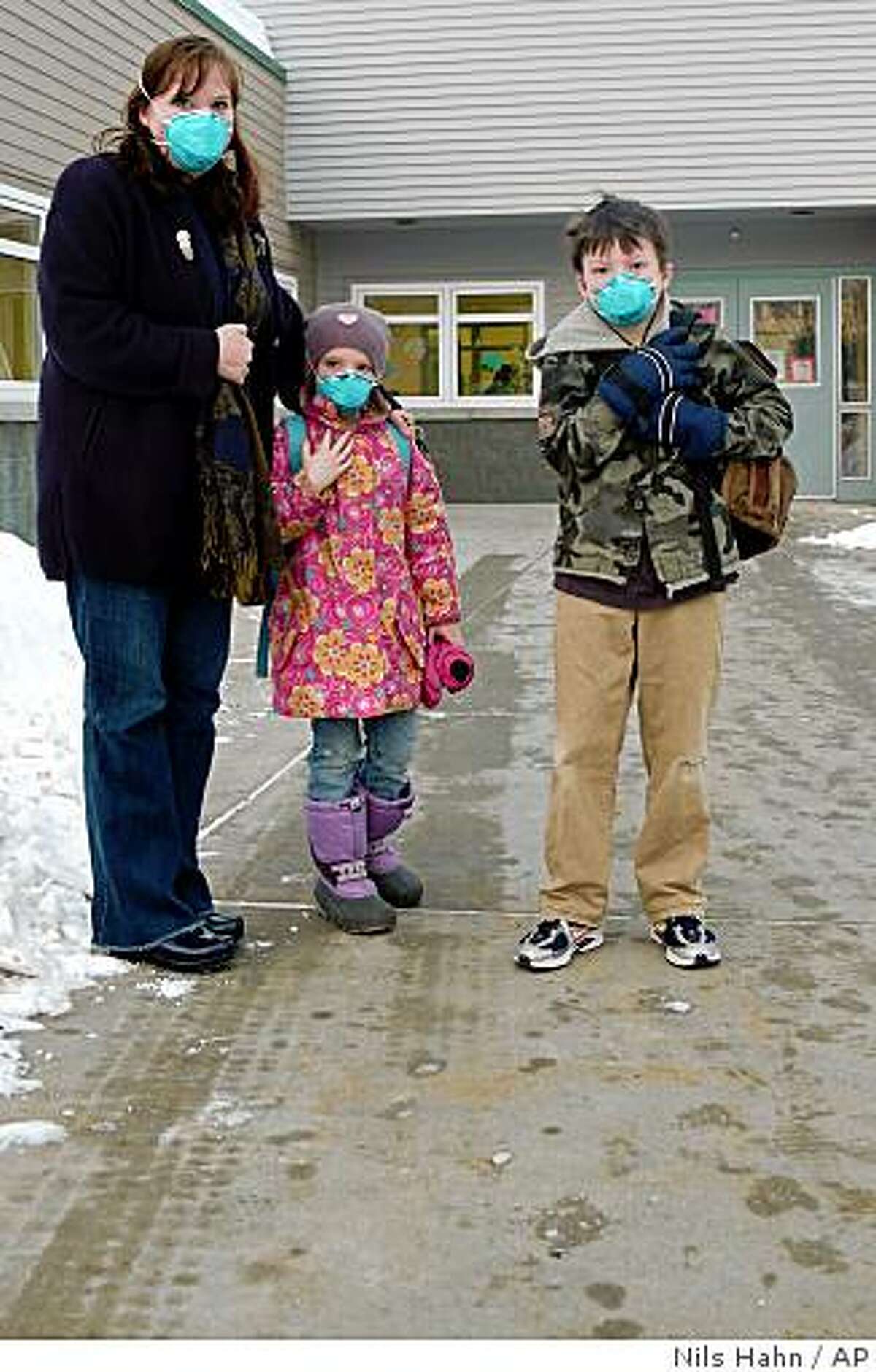 Alaska's Mount Redoubt volcano shows off