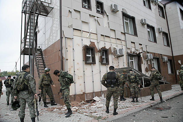 Chechen Deathsquad Suicide raid on Chechen parliament leaves 6 dead