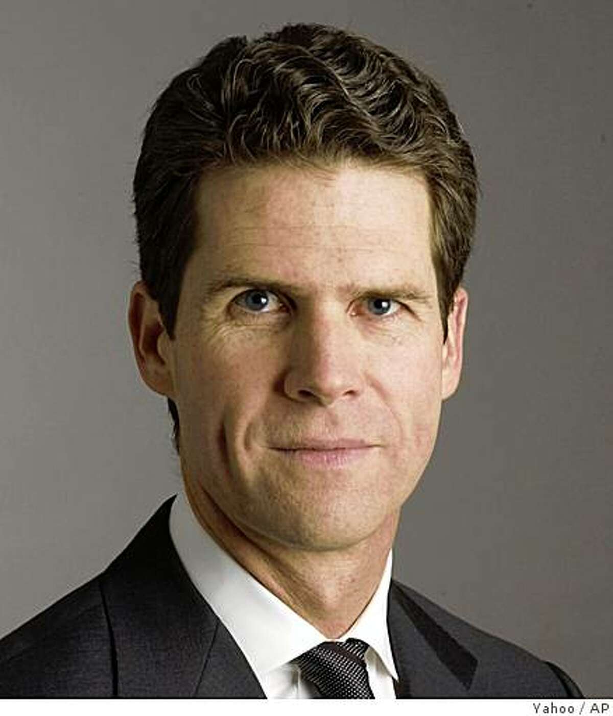 Yahoo CFO among executives leaving in shakeup