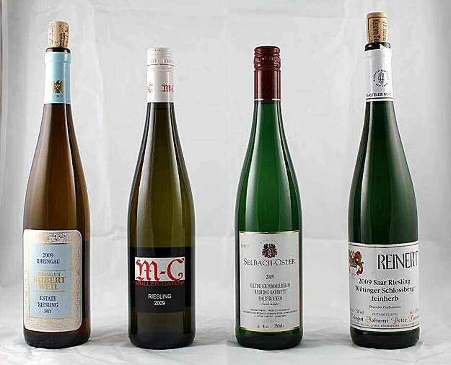 Riesling. Вина Германии Рислинг. Рислинг Германия вино белое. Рислинг виноград Германия. Riesling вино Germany.