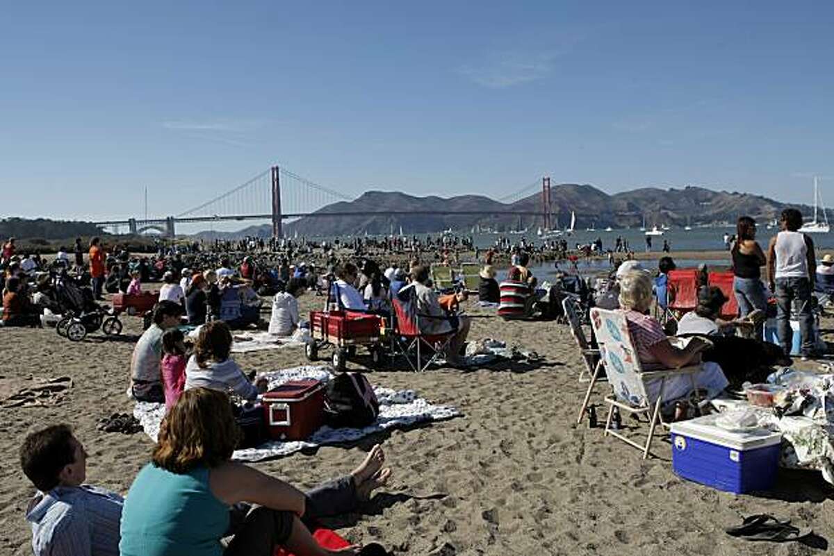 Fleet Week aims high above San Francisco Bay