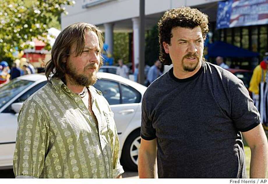 Films Et Séries Tv Avec Danny Mcbride TV review: HBO's comedy 'Eastbound & Down' - SFGate