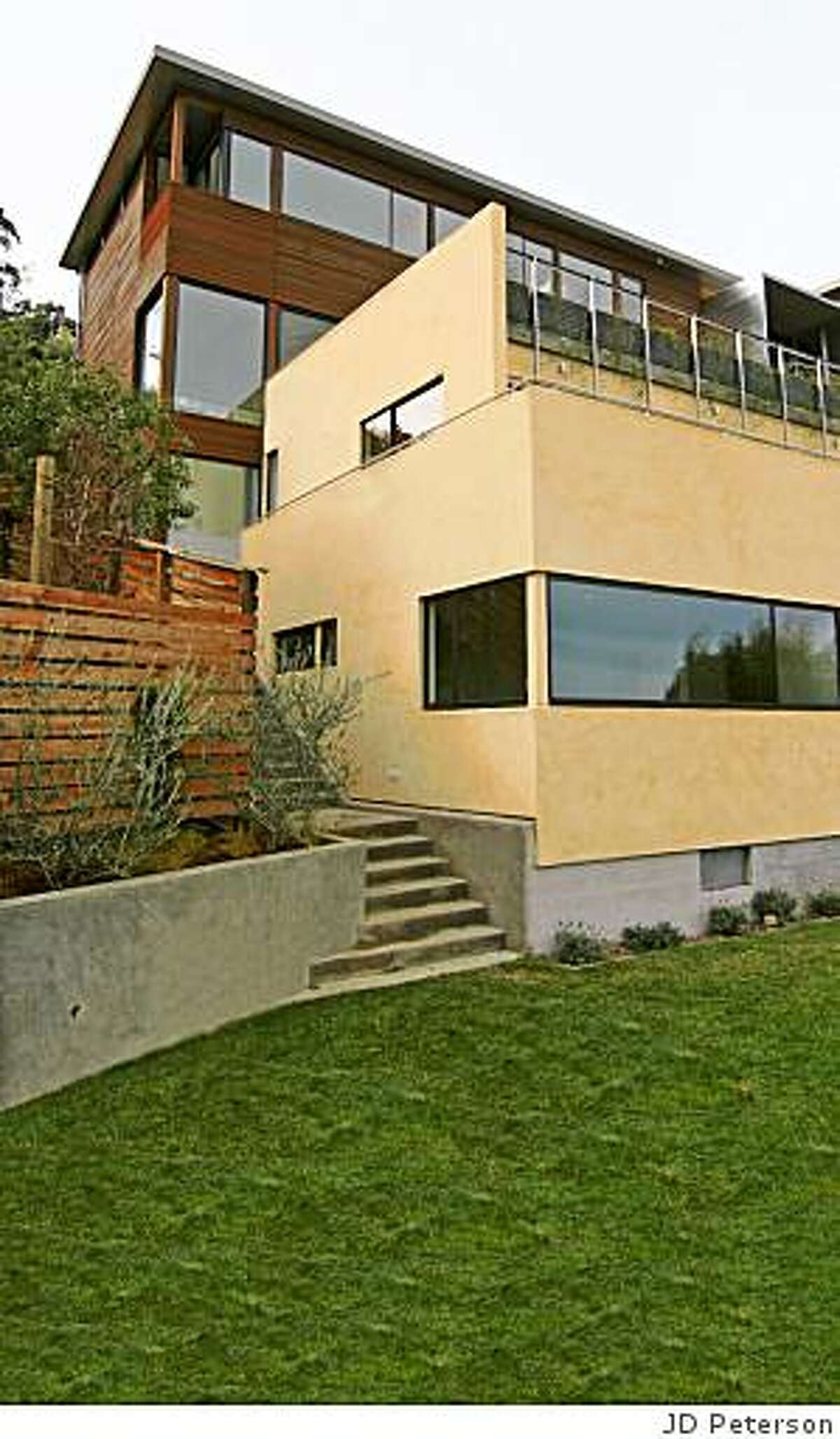 New Sausalito homes green and good neighbors