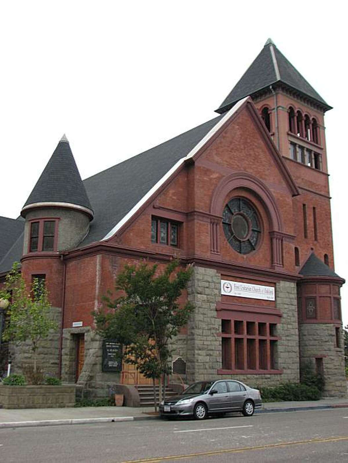 The First Unitarian Church of Oakland, designed by Walter Mathews, dates from 1891. It is at 685 14th Street in downtown Oakland.