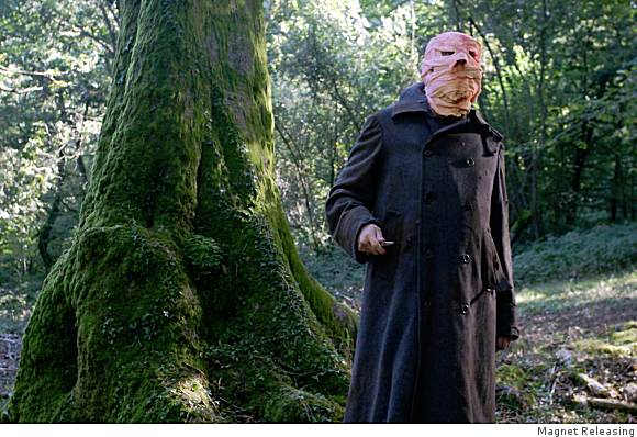 Movie review: Spanish thriller 'Timecrimes'