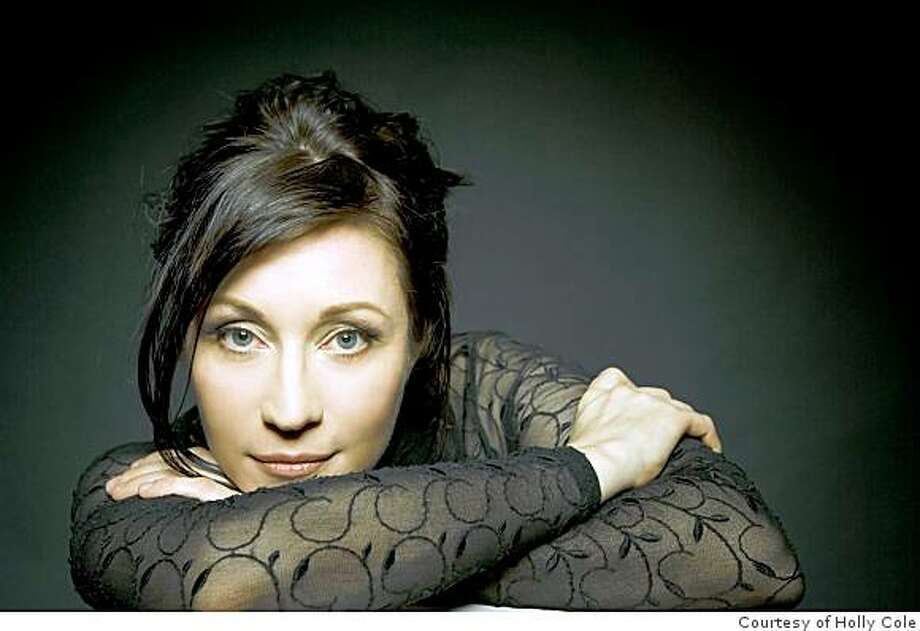 Holly Cole's Irreverent Christmas Show - Sfgate