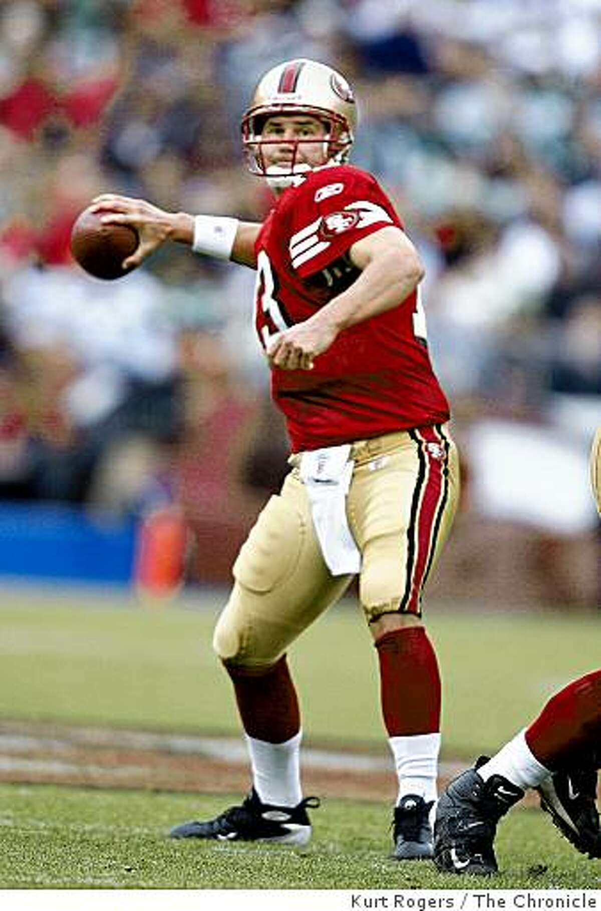 Shaun Hill looks for a open receiver in the 3rd quarter on Sunday Dec 7, 2008 in San Francisco.