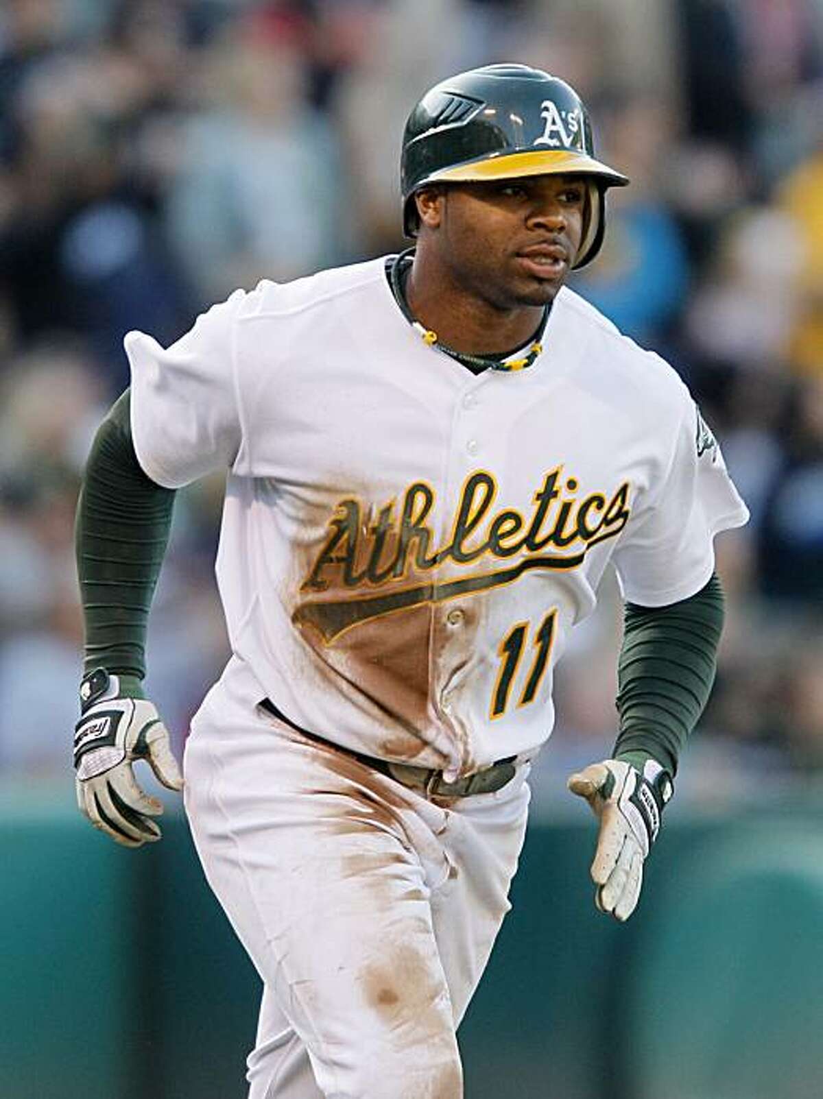 Amid A's power surge, Rajai Davis shows off speed