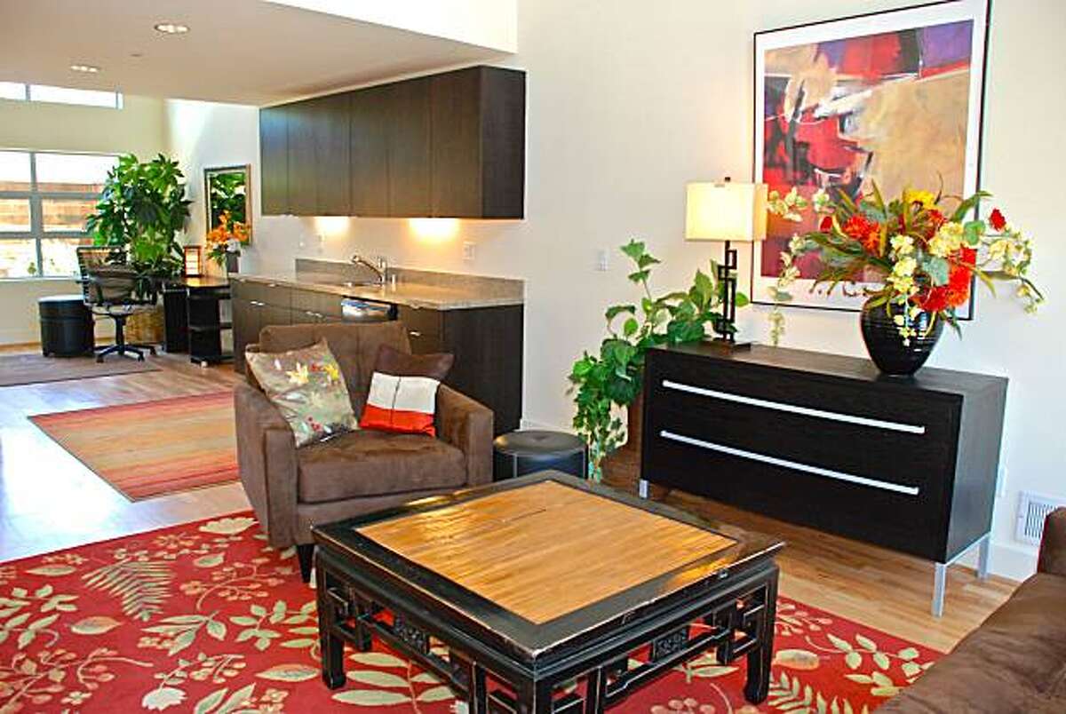 Brandnew condo in Berkeley