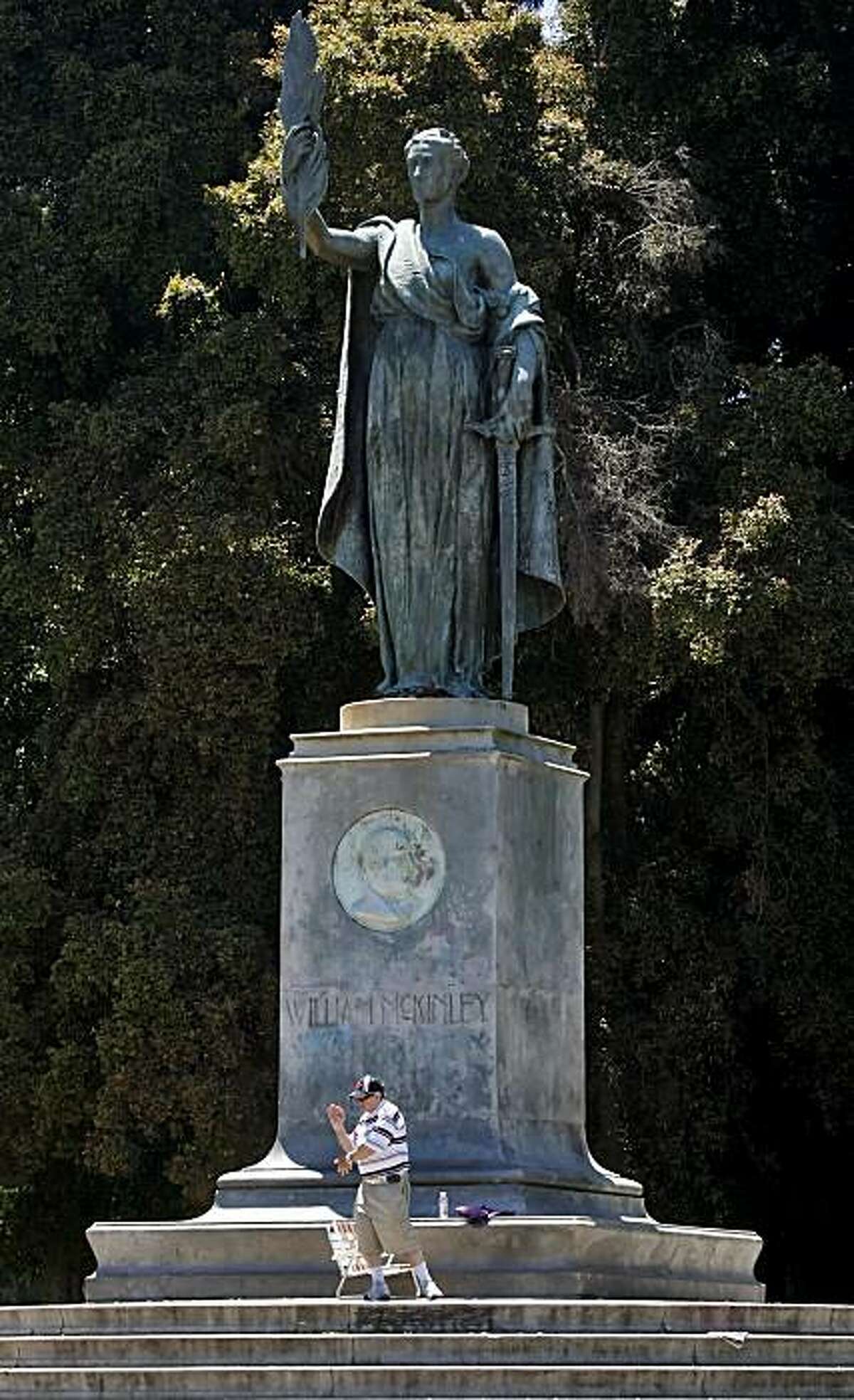 Newly restored Golden Gate Park statue immediately hit with vandalism