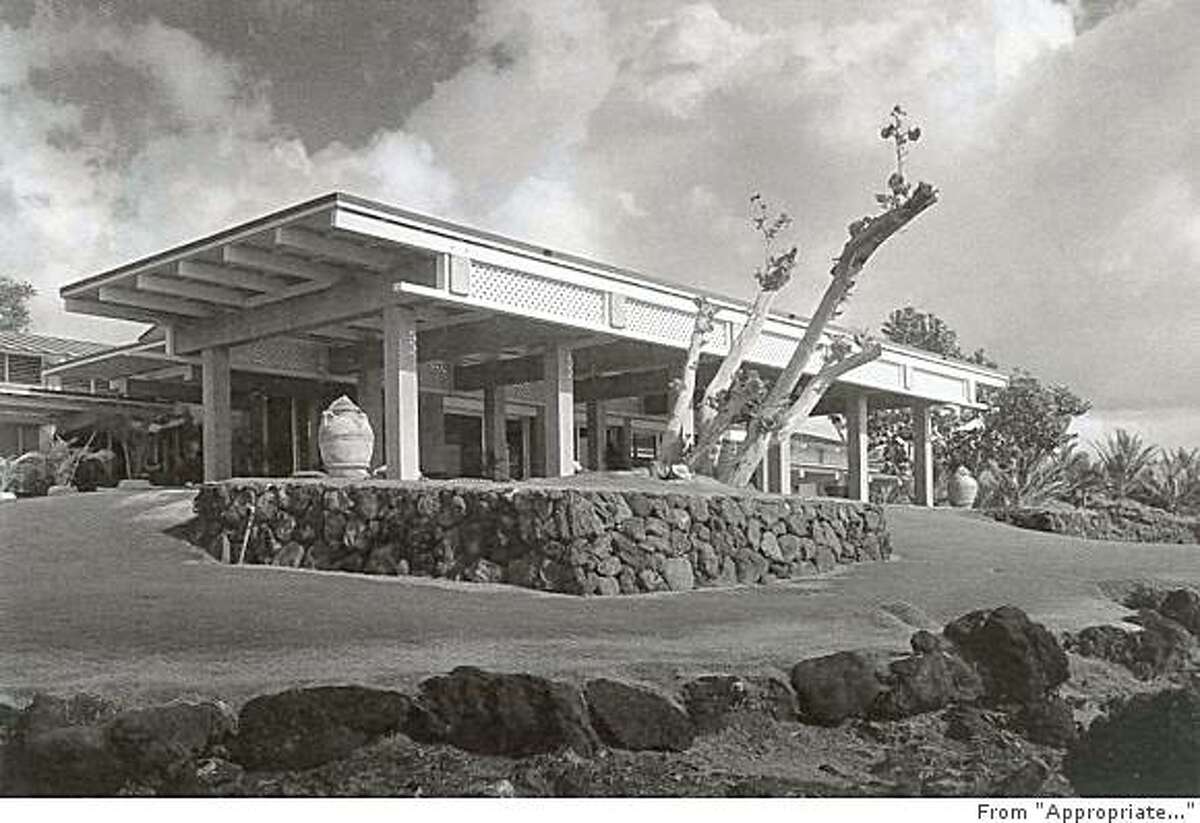 Roth House, Big Island, Hawaii, Terrace Pavilion, 1964 / From "Appropriate: The Houses of Joseph Esherick"