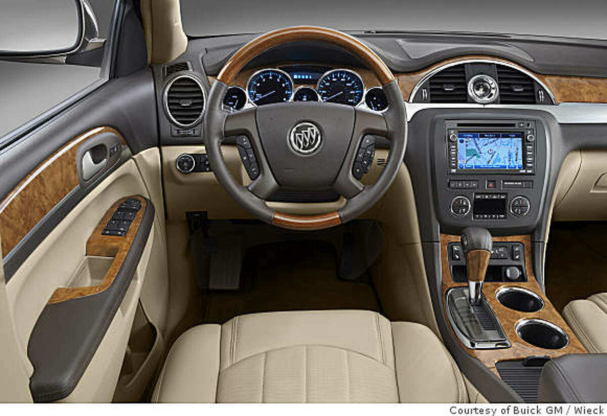 10 best luxury cars under 40K