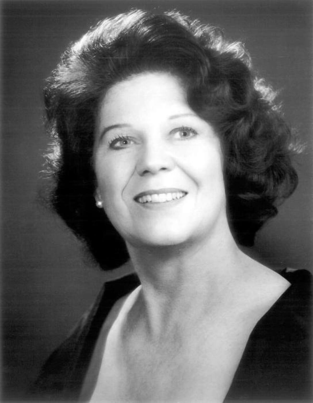obit photo of Margery C. Tede, a mezzo-soprano who performed regularly in both contemporary and traditional repertoire and was a staunch supporter of the arts in the Bay Area, died Nov. 7 at California Pacific Medical Center following a brief illness. She was 76.