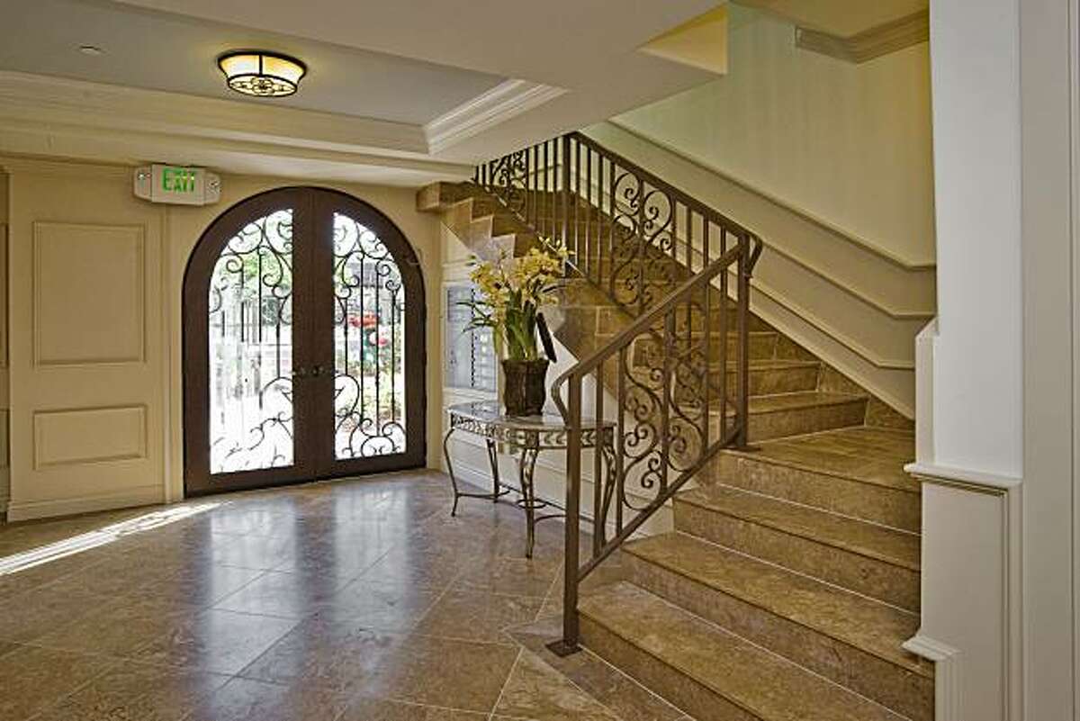 Penthouse condo in Burlingame