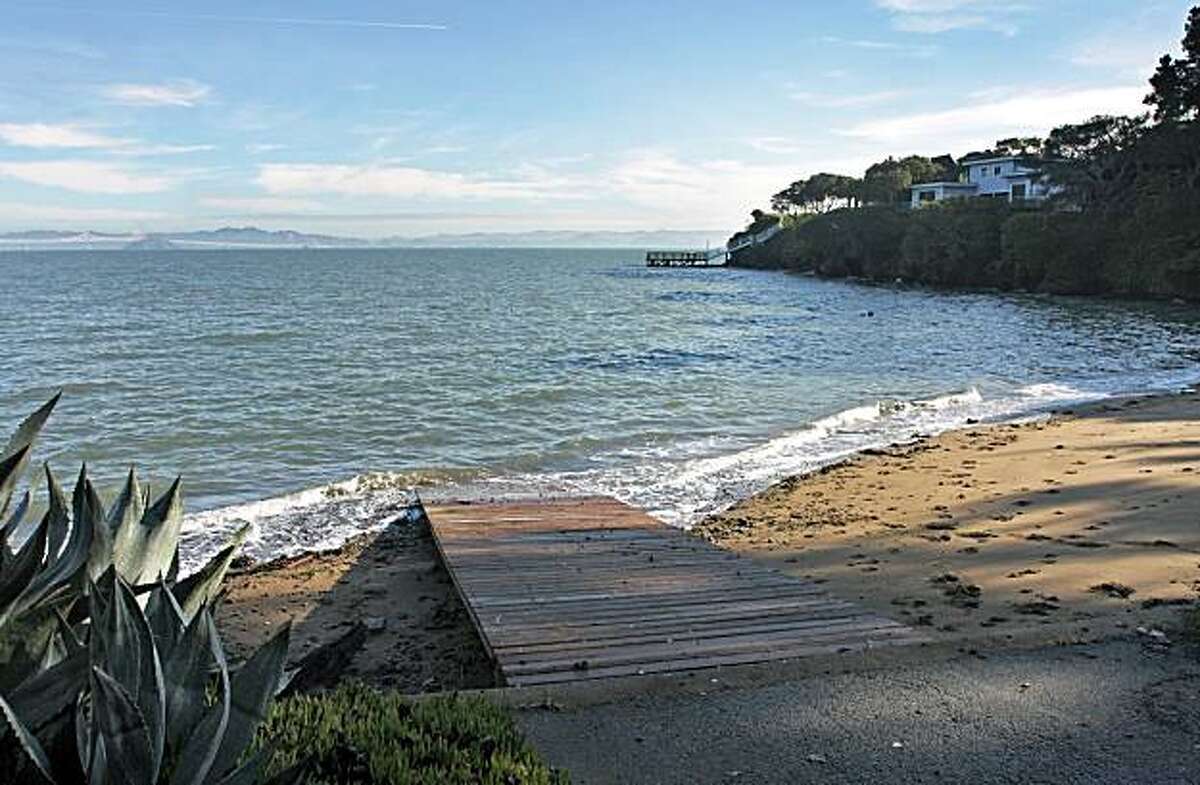 FEATURED OPEN HOMES / Tiburon