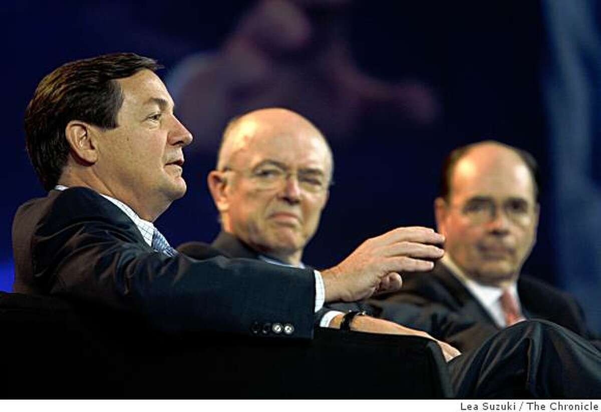 David Moffet (left), Chief Executive Freddie Mac speaks during the gathering at the Opening General Session and Annual Budget Meeting at the MBA�s 95th Annual Convention & Expo at Moscone West on Monday October, 20 2008 in San Francisco, Calif. while Herbert M. Allison (center), Chief Executive Fannie Mae and the Honorable James Lockhart (right), Director Federal Housing Finance Agency listen.