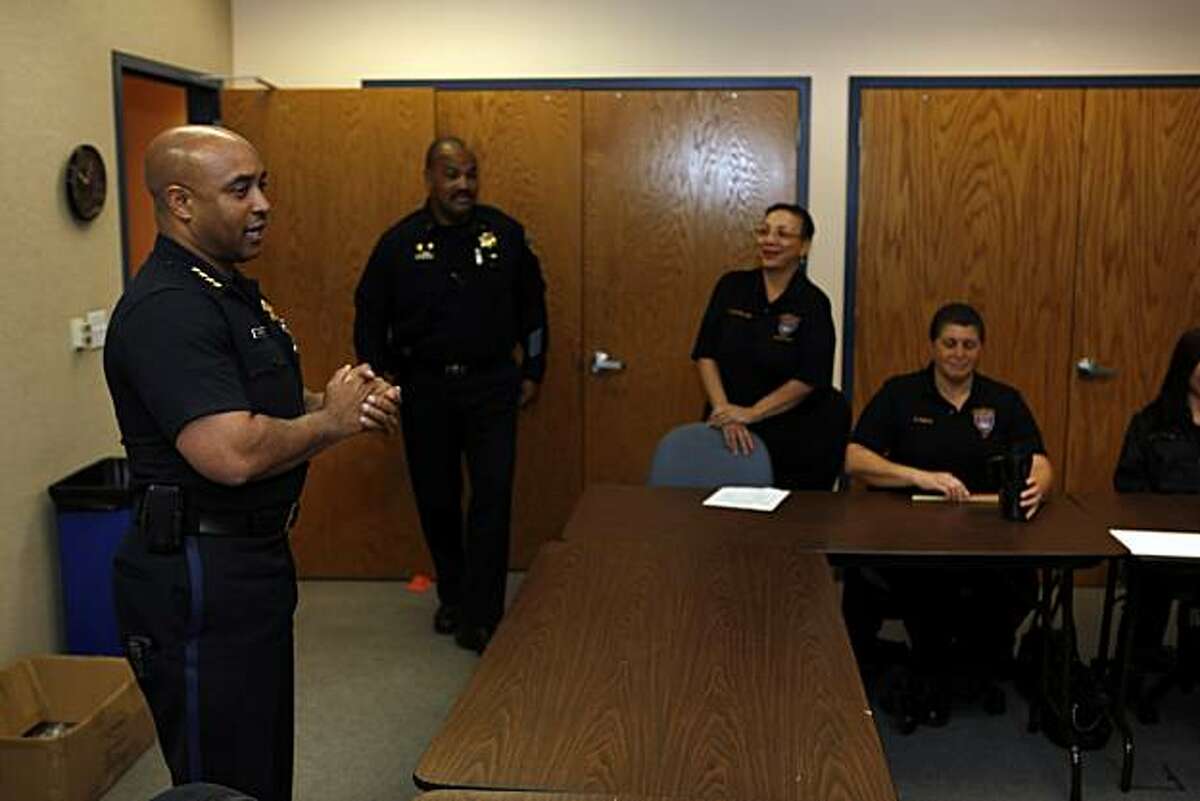 Oakland police seek to cut response time