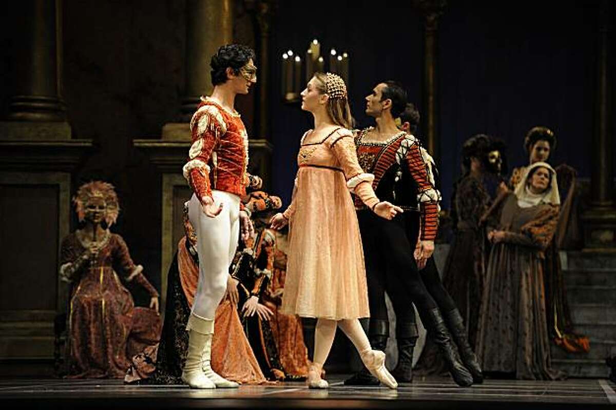Sarah Van Patten and Pierre-Fran?ois Vilanoba in Tomasson's Romeo & Juliet.
