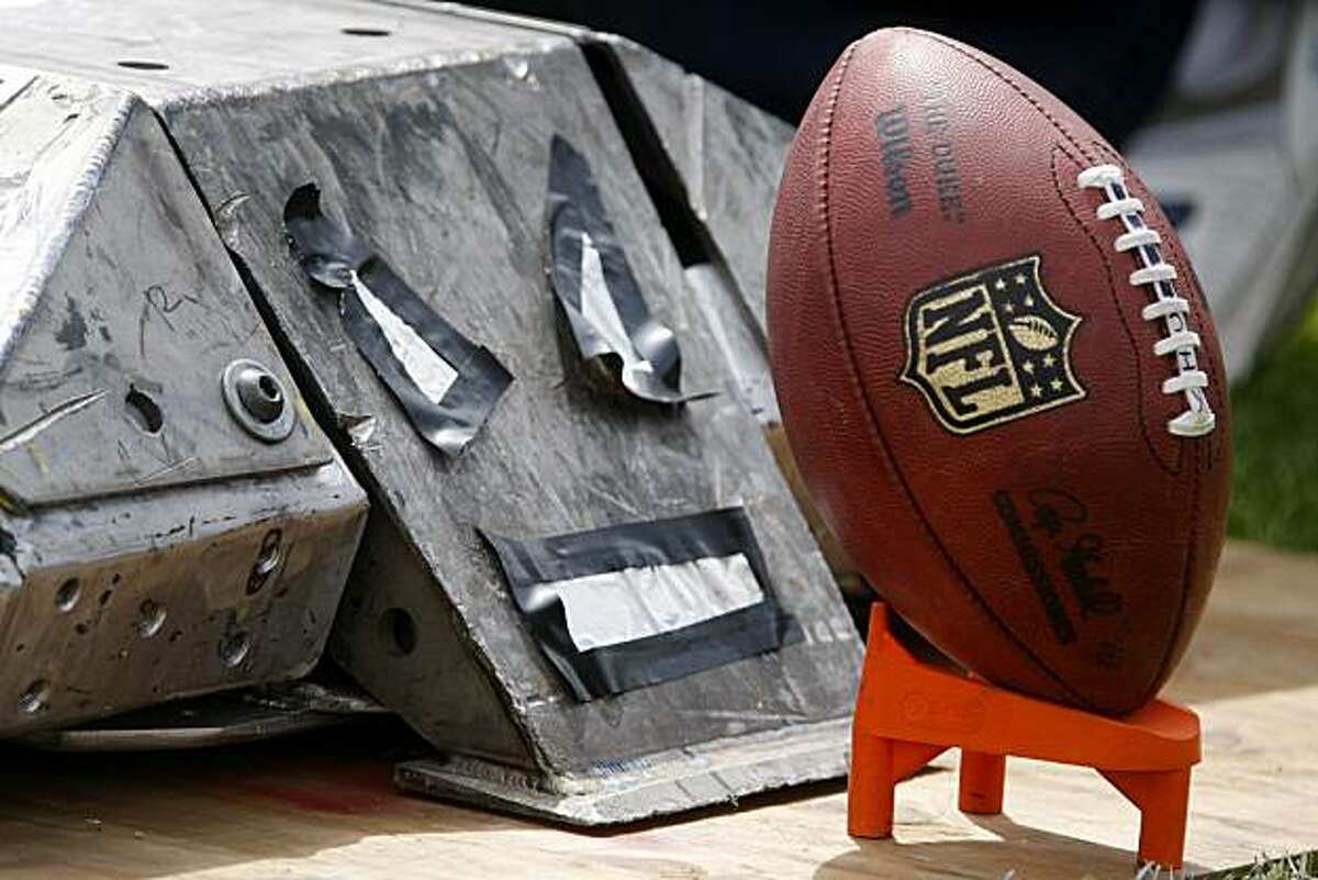 49ers Nedney Beats Robot In Field Goal Kicking
