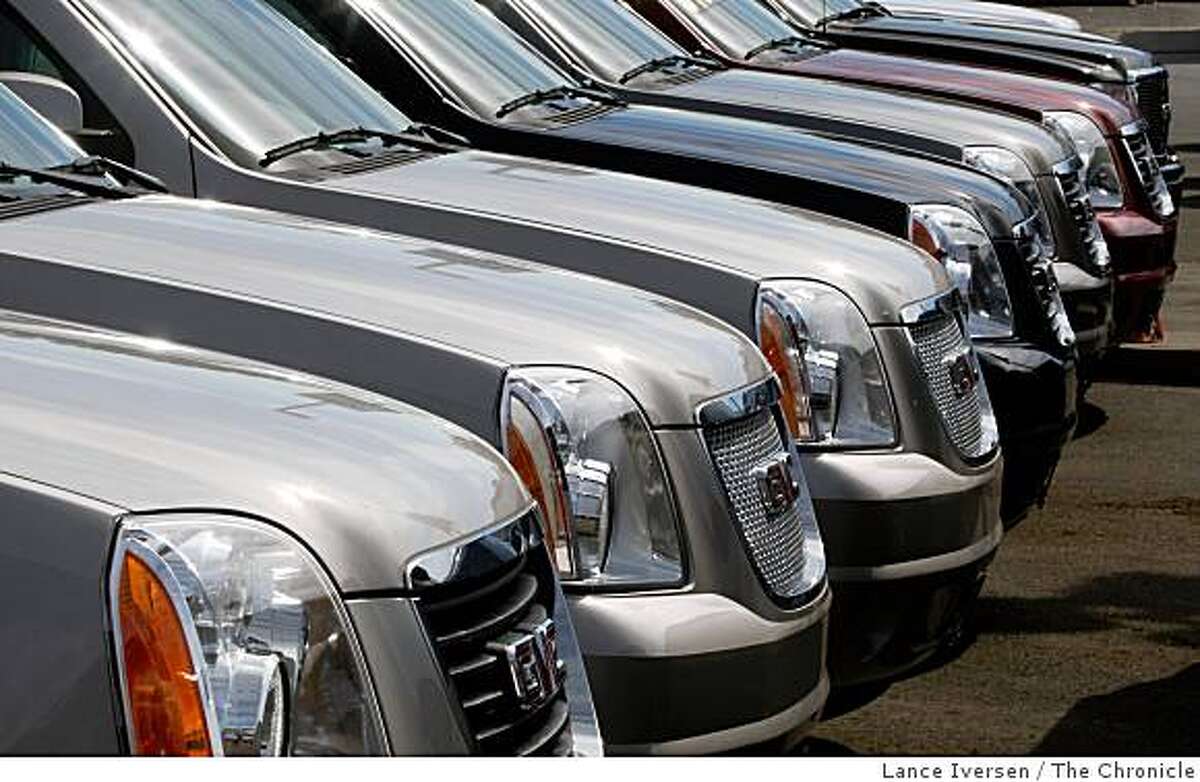 Economy forcing more car dealers to close