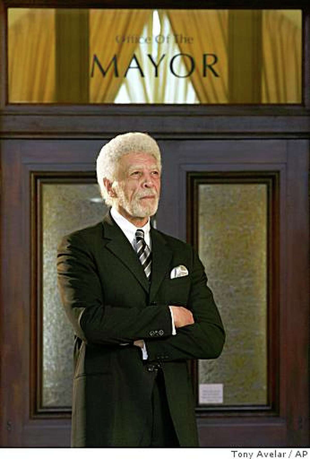 **FILE** In this Tuesday, March 18, 2008, file photo, Oakland Mayor Ron Dellums poses outside his office at City Hall in Oakland, Calif. Dellums is being awarded a prestigious South African government honor on Tuesday, April 22, 2008 for leading the struggle in Congress for the economic sanctions that helped end South African apartheid. (AP Photo/Tony Avelar)