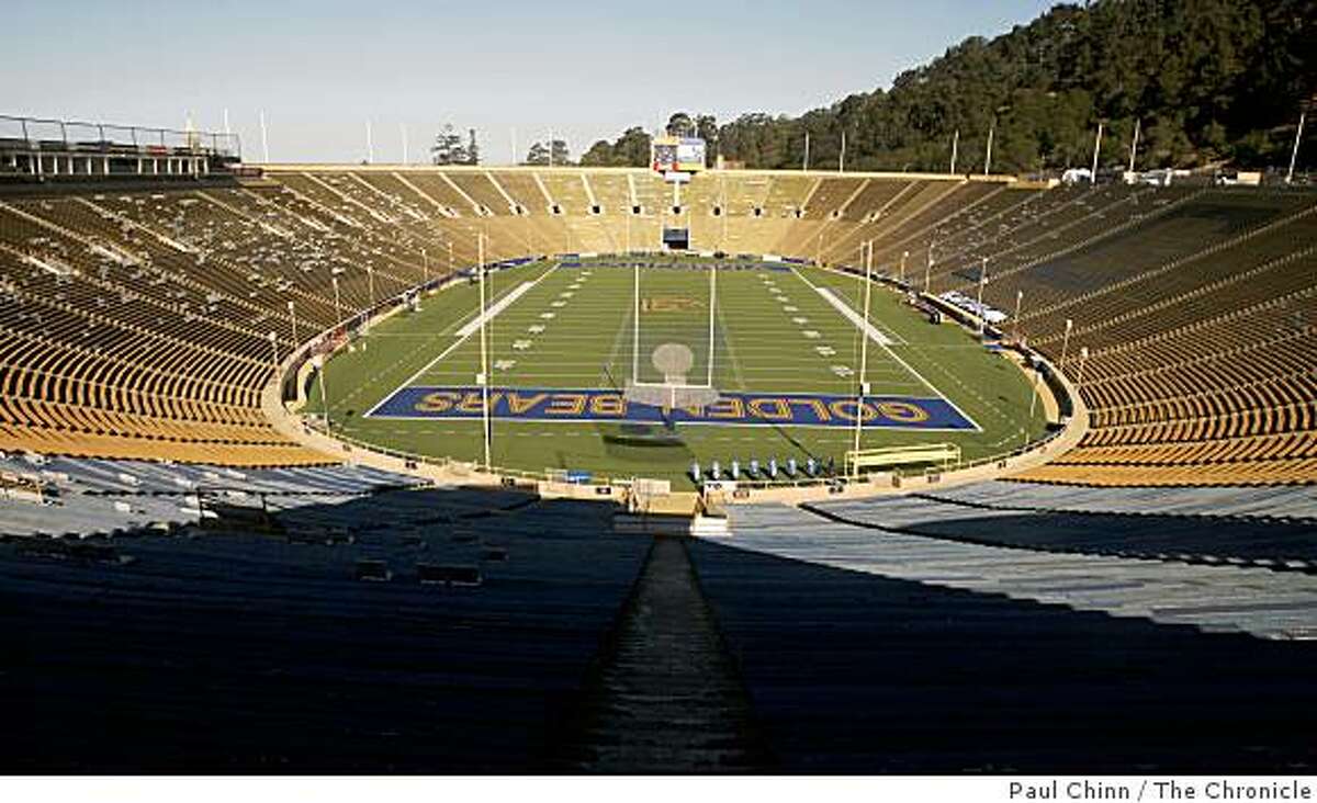 Retrofit plan to ride out quake at Cal stadium