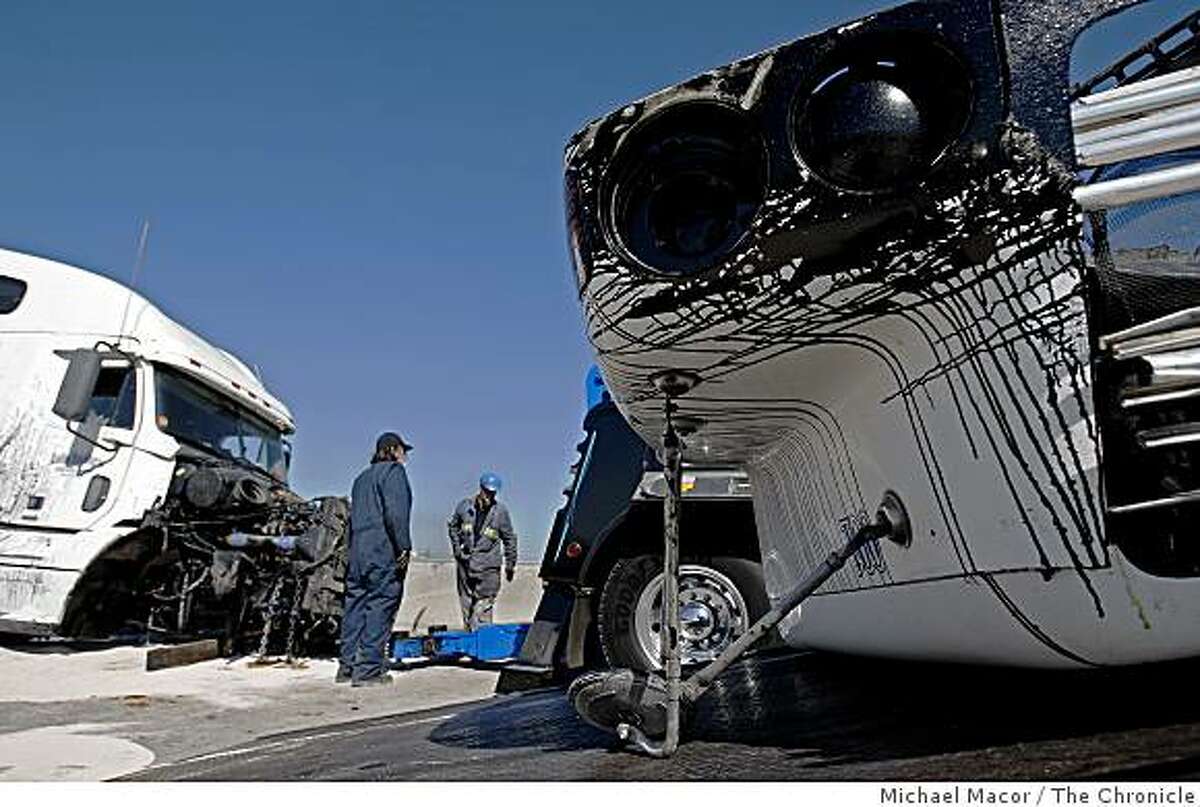 CHP reopens all lanes of south I880 in Oakland
