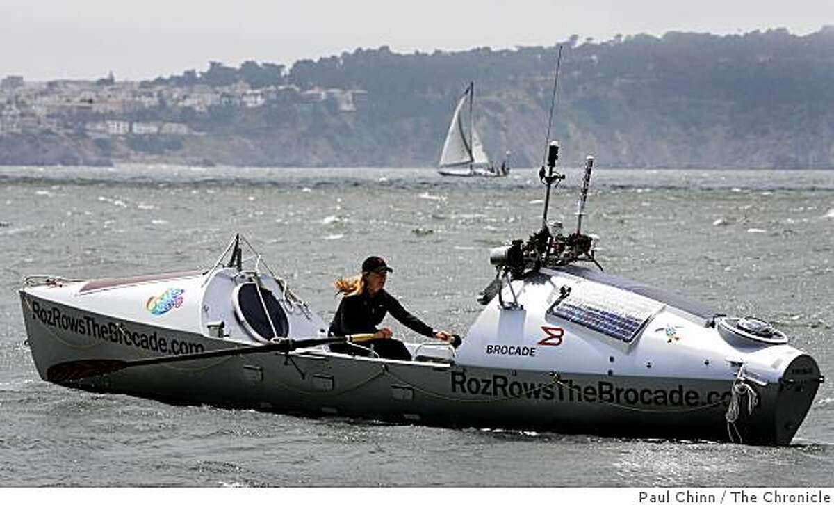 Woman rows from S.F. to Hawaii