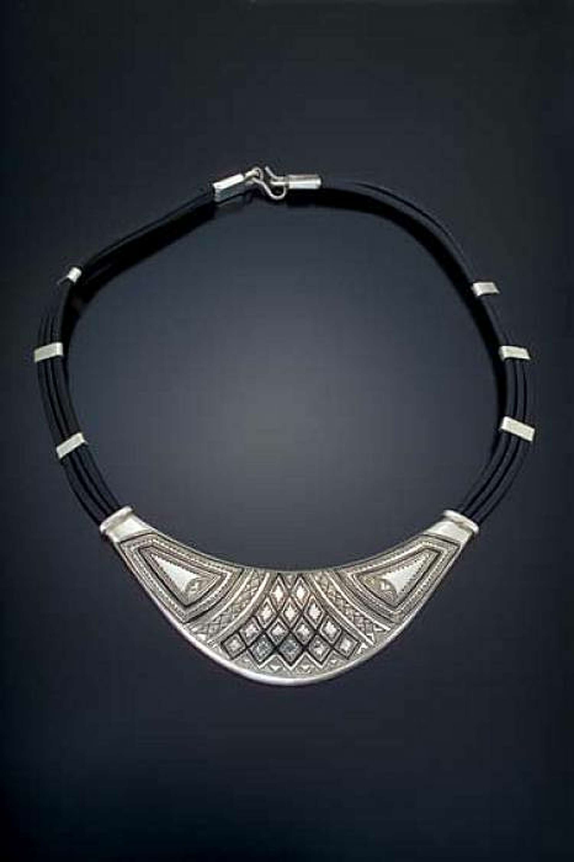 Tuareg Jewelry benefits African tribe