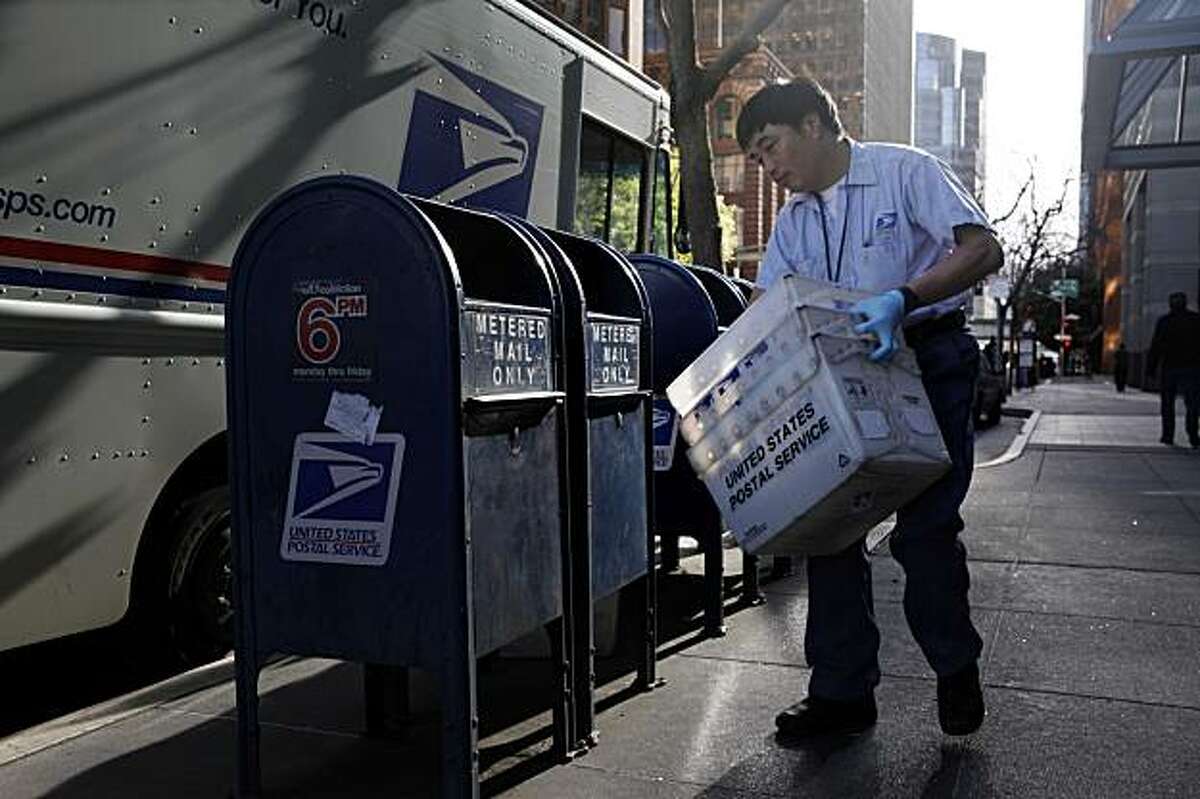 Saturday mail delivery may be cut in 2011