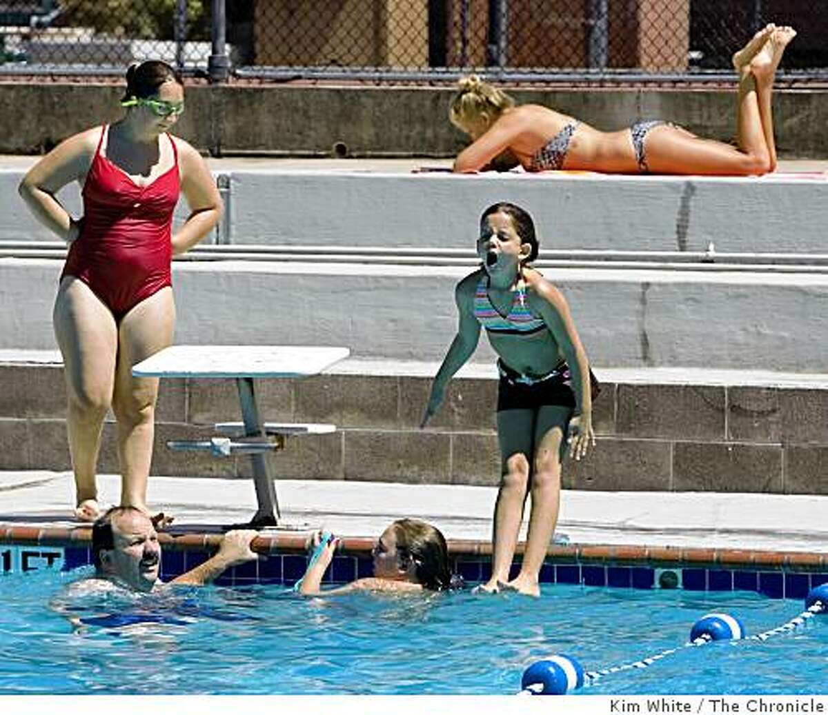 crockett community pool