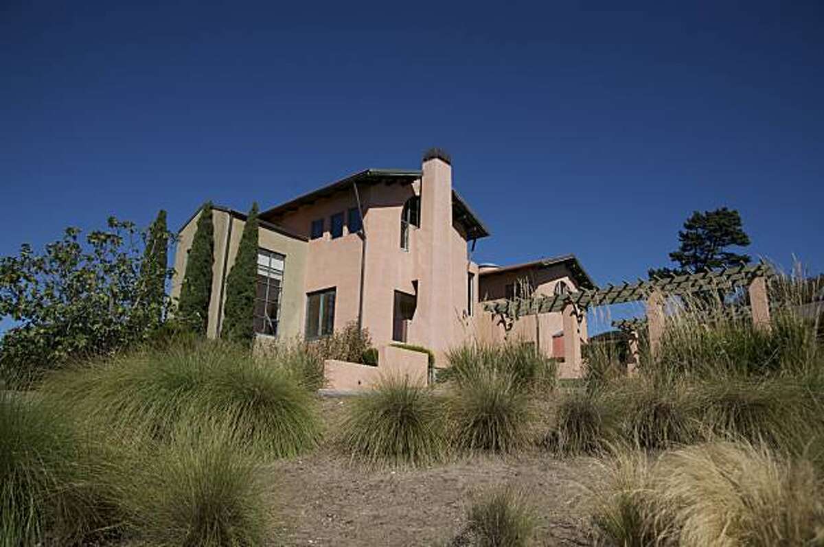 Oakland hills home offers views