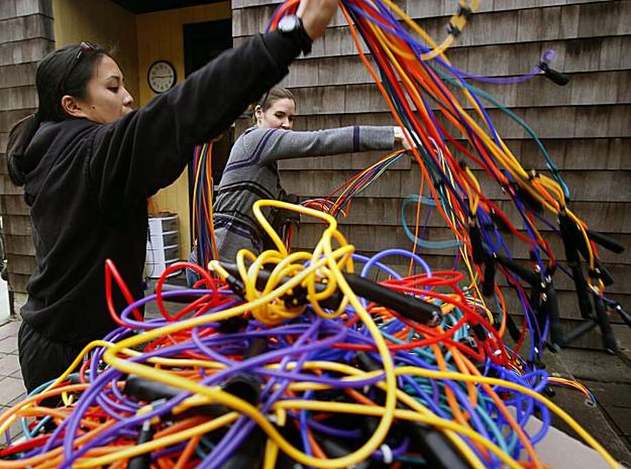 Thousands jump rope for a record SFGate