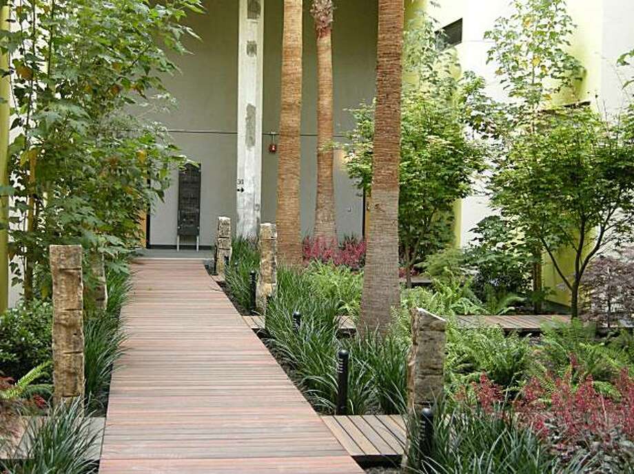 Bringing The Indoors Outdoors Sfgate Landscaping For Real Estate Cover Story Courtesy Of Miller Company Landscape Architects Photo
