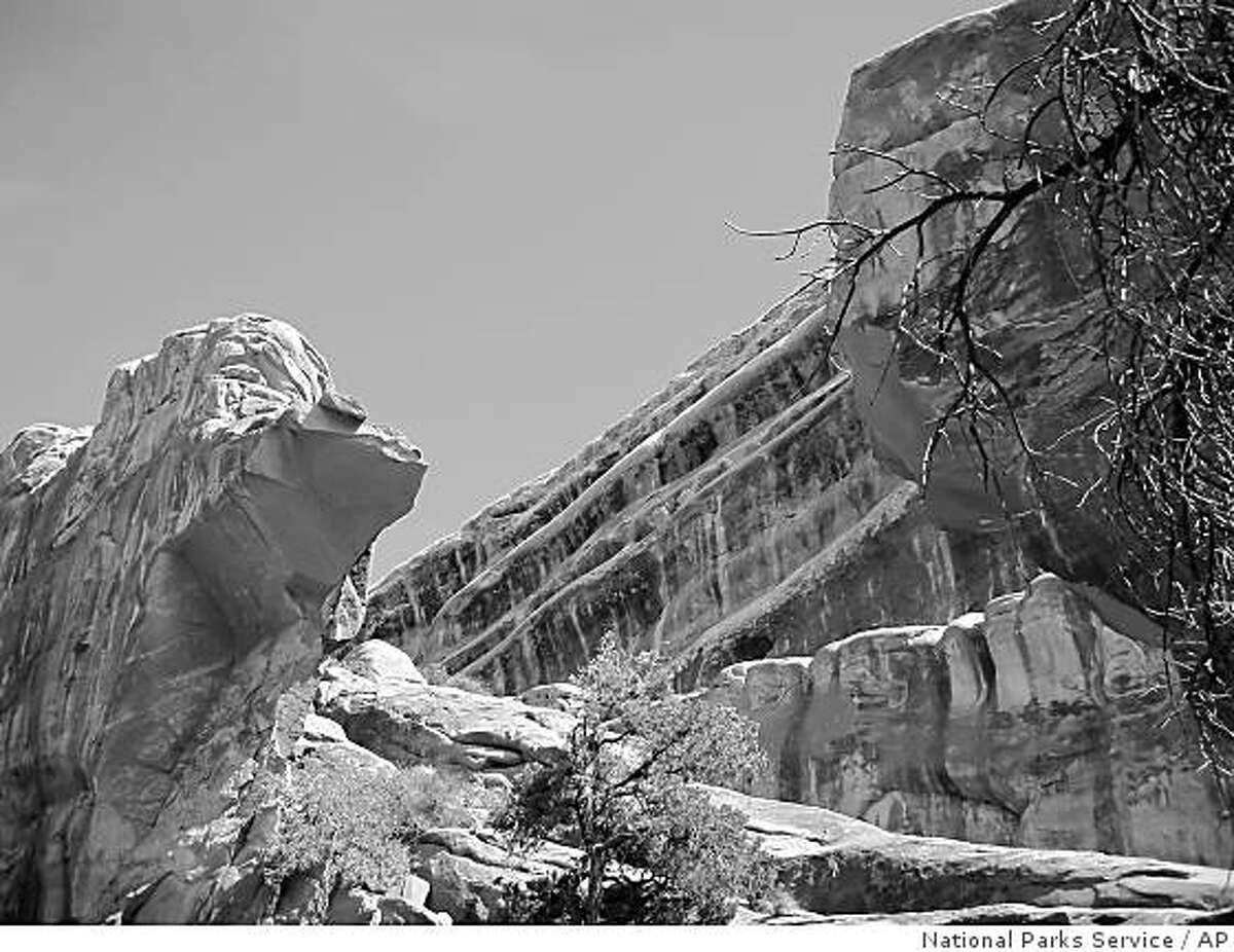 Wall Arch collapses in Arches National Park