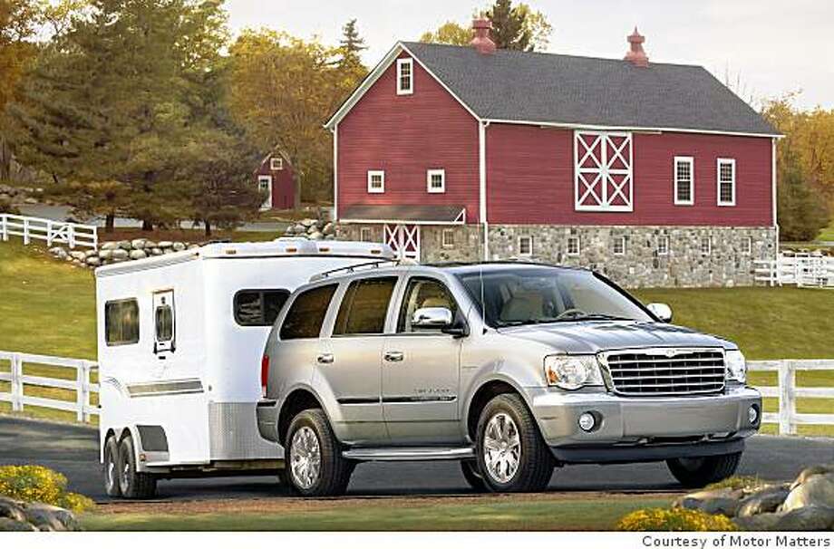 Chrysler Introduces Hemi Hybrid Full Sized 2009 Aspen And Durango 2009 Chrysler Aspen Photo Courtesy Of Motor Matters