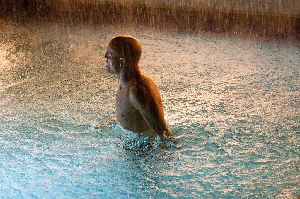 Woody Harrelson plays corrupt LA cop in 'Rampart'