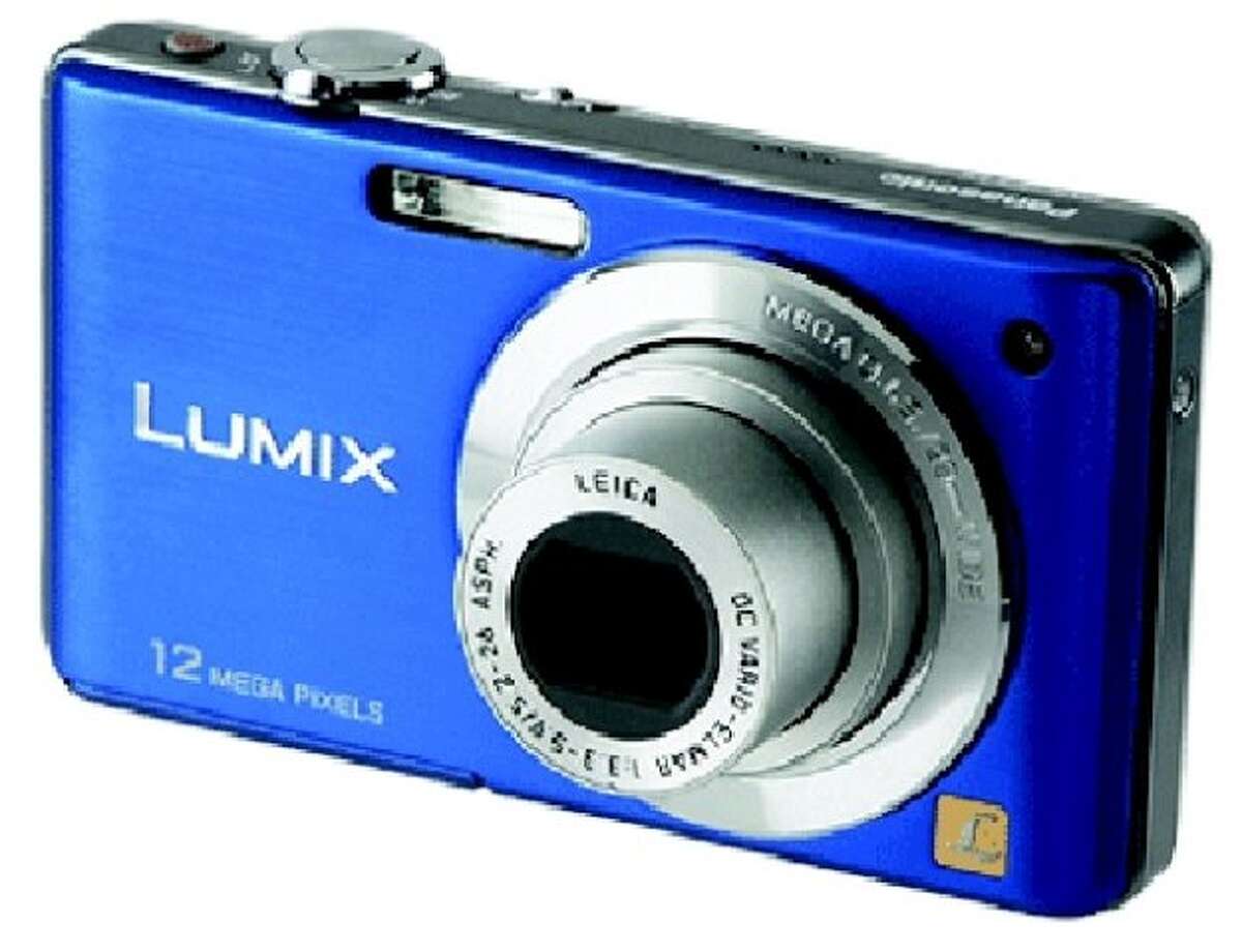 cameras with wide angle, zoom