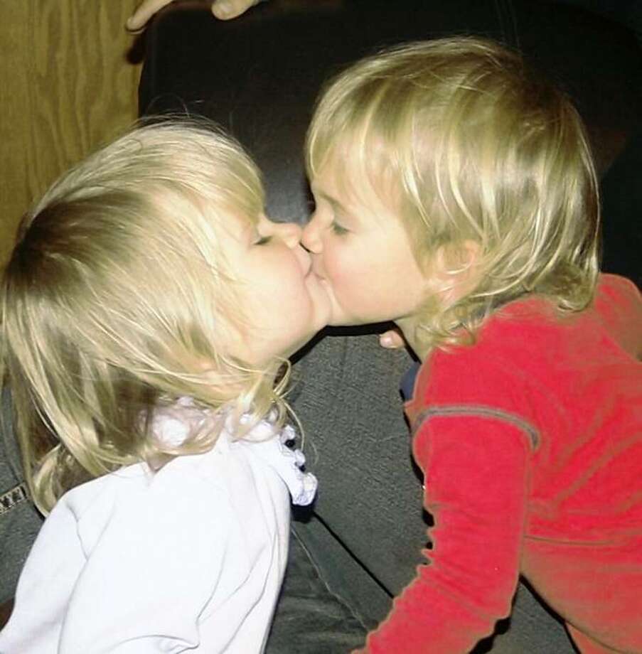 Lesbian kissing asian badjojo Tiny teens for cash