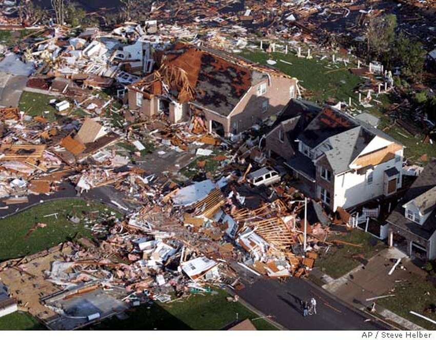 Virginia tornadoes injure hundreds