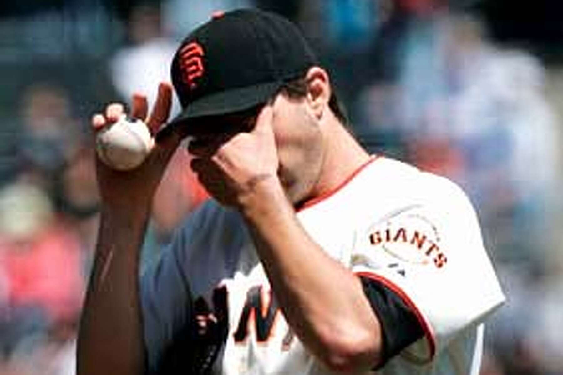 Giants send Barry Zito to bullpen 