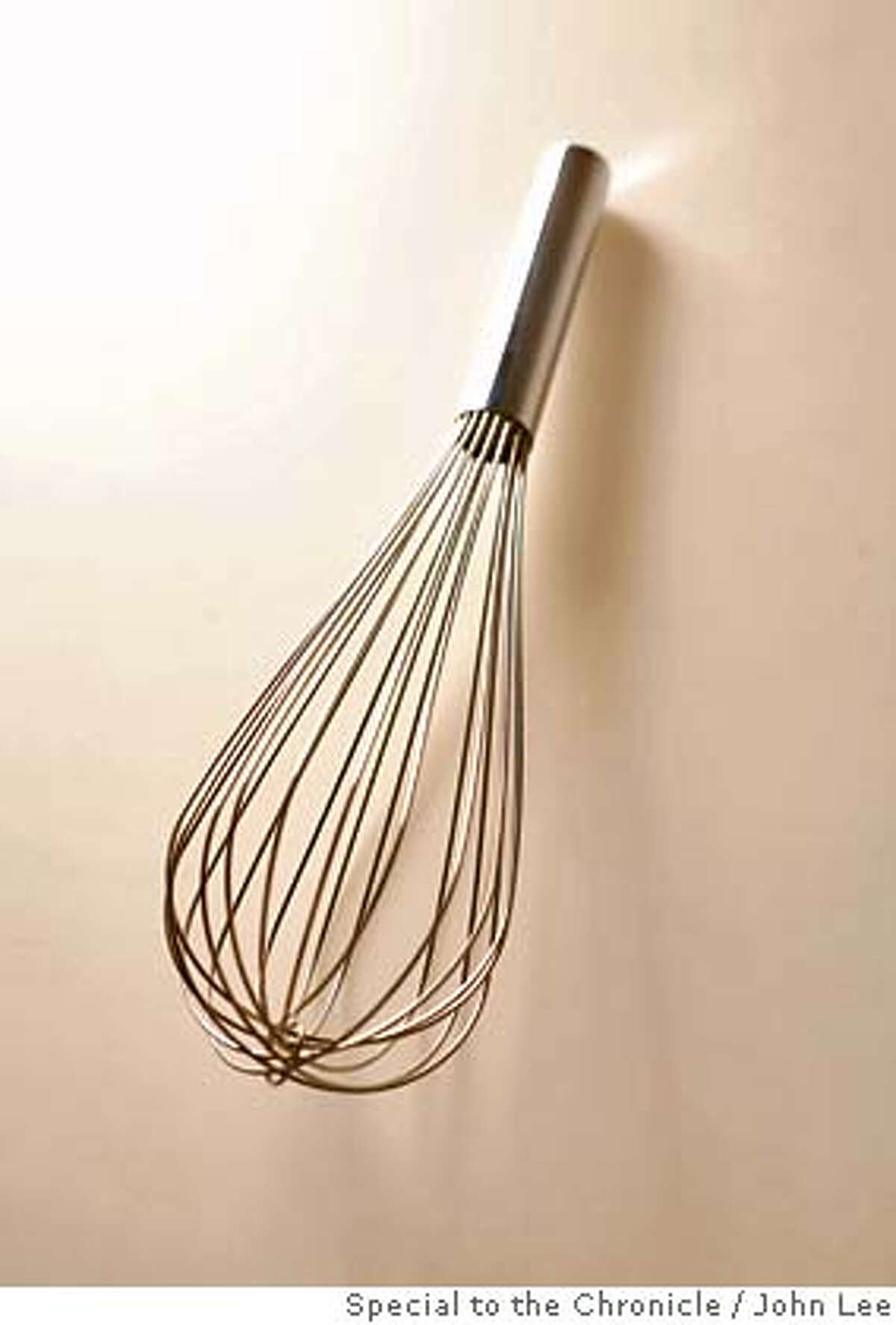 ###Live Caption:WHATS_WHISK_02_JOHNLEE.JPG APRIL 24, 2008: French balloon wire whisk. BY JOHN LEE / SPECIAL TO THE CHRONICLE###Caption History:WHATS_WHISK_02_JOHNLEE.JPG APRIL 24, 2008: French balloon wire whisk. BY JOHN LEE / SPECIAL TO THE CHRONICLE###Notes:###Special Instructions: