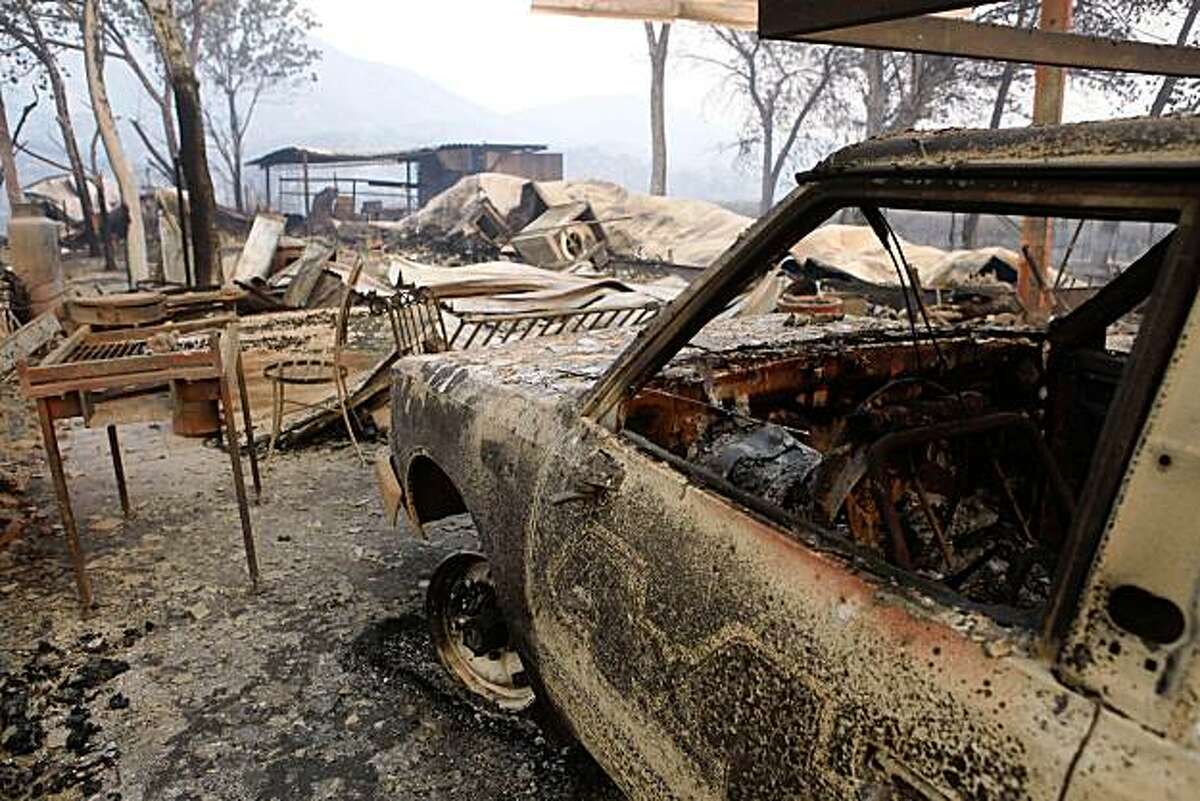 California fires threaten thousands of homes