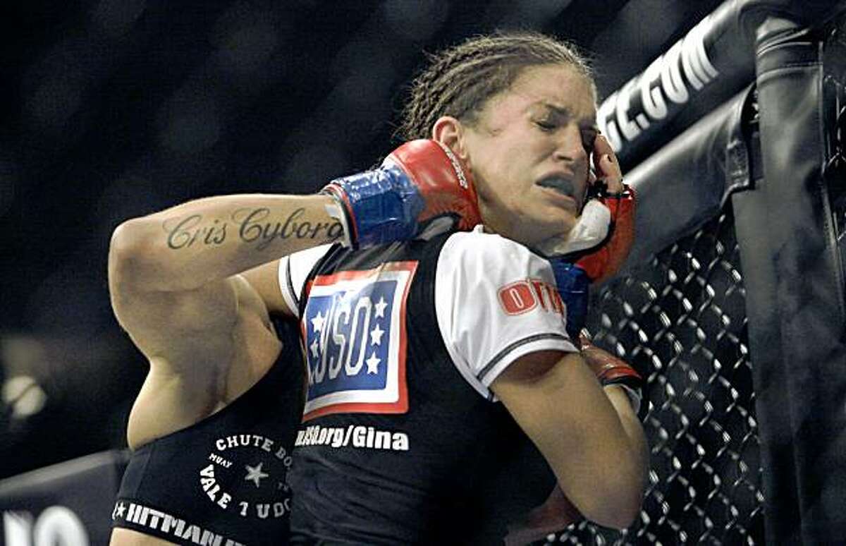 Cyborn knocks out Carano