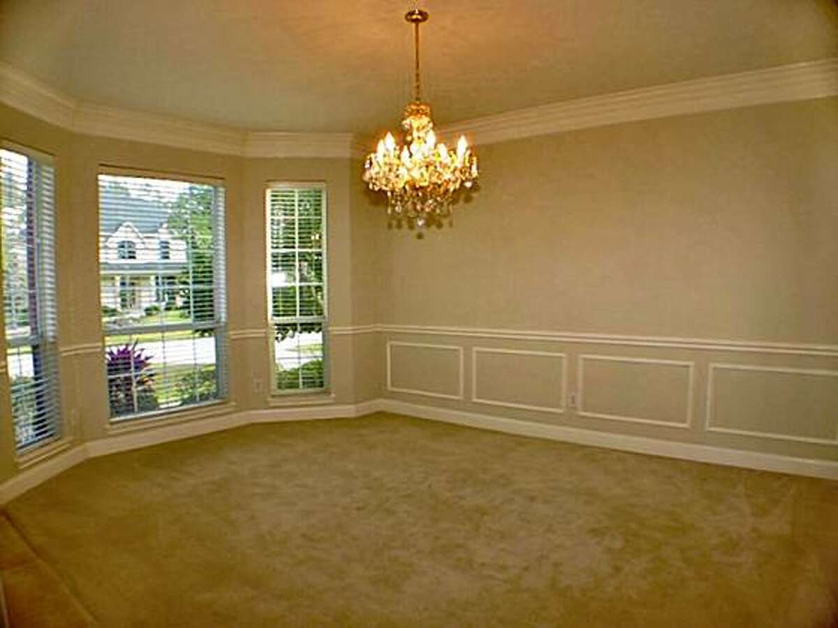 An empty dining room before it has been staged. Virtual staging is gaining ground in today’s distressed economy and real estate market. Many for-sale homes are vacant because they’re in foreclosure or because the owners have had to move before being able to sell them.